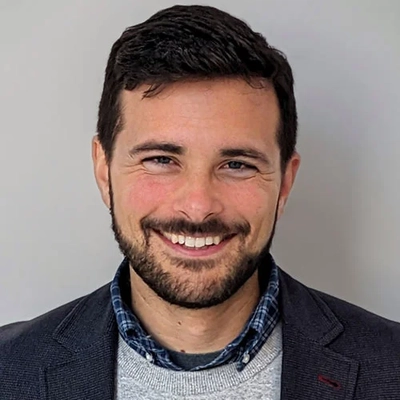 Headshot of Henry Cowan.