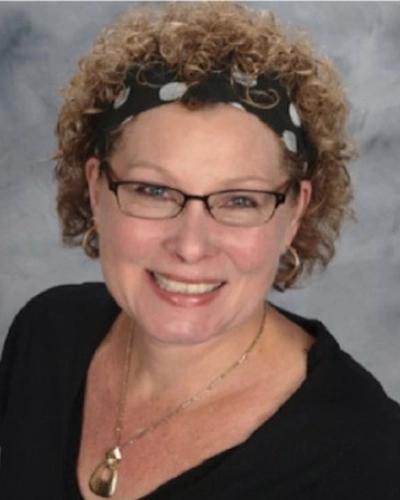 Headshot of Robin Miller.