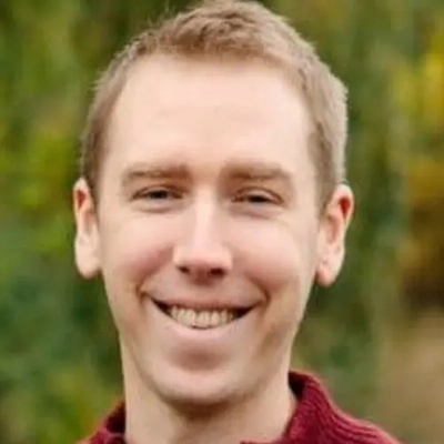 Headshot of Bill Lindberg.