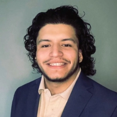 A portrait of a smiling Antonio Rios.