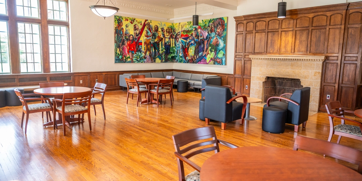 The Julianne Czajka Schupbach Fireside Lounge in Campbell Hall.