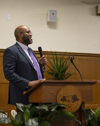 Honors College Dean Glenn Chambers addresses audience at Campbell Hall ribbon-cutting ceremony.
