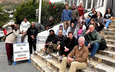 Glendinning with the participants in the day-long master class in photography workshop he taught at the Simon’s Town Museum.
