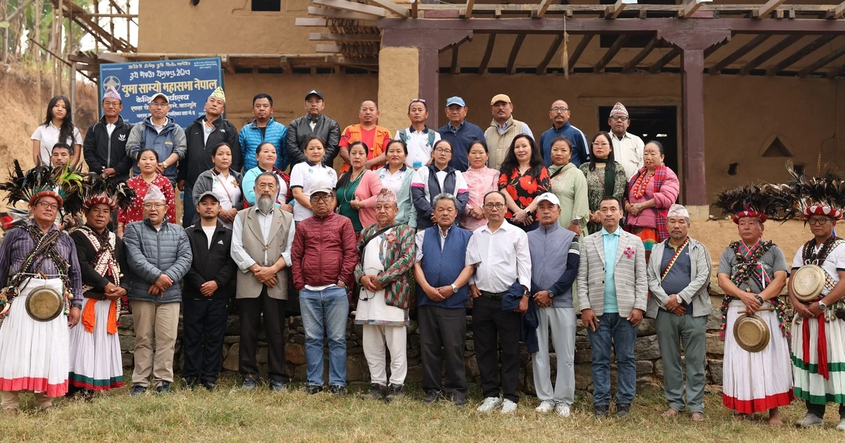 Marohang Yakthung Limbu (front row sixth from right) with HIYACS members, Ya-Phedangmas, Suhangmas, Tumyahangs, and scholars.