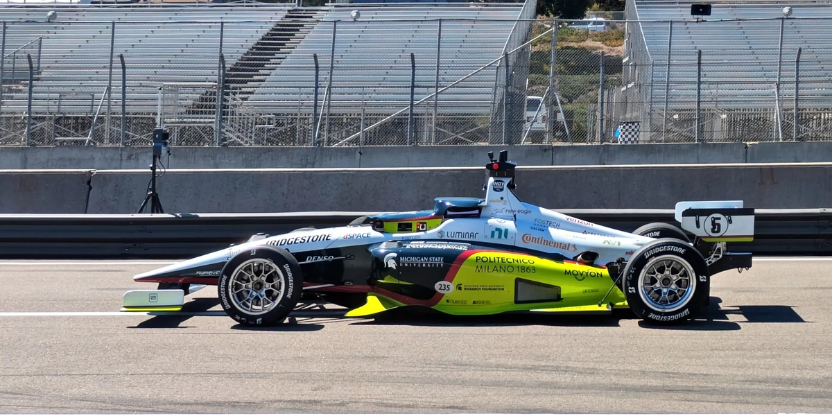 Polimove-MSU IAC autonomous racecar